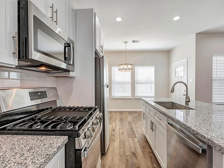 4837 Paula St #A — Photo 8