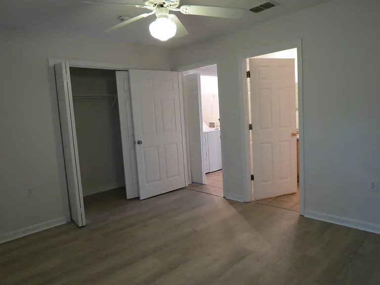 2738 W Tharpe St #903 — Photo 10