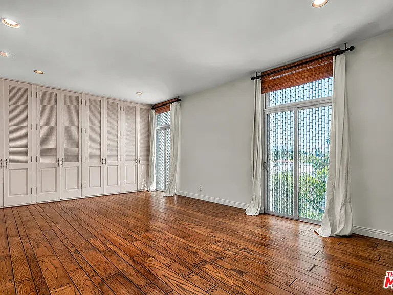 1333 S Beverly Glen Blvd #606 — Photo 13