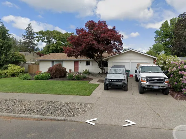 6955 SW Rollingwood Dr, Beaverton, OR 97008