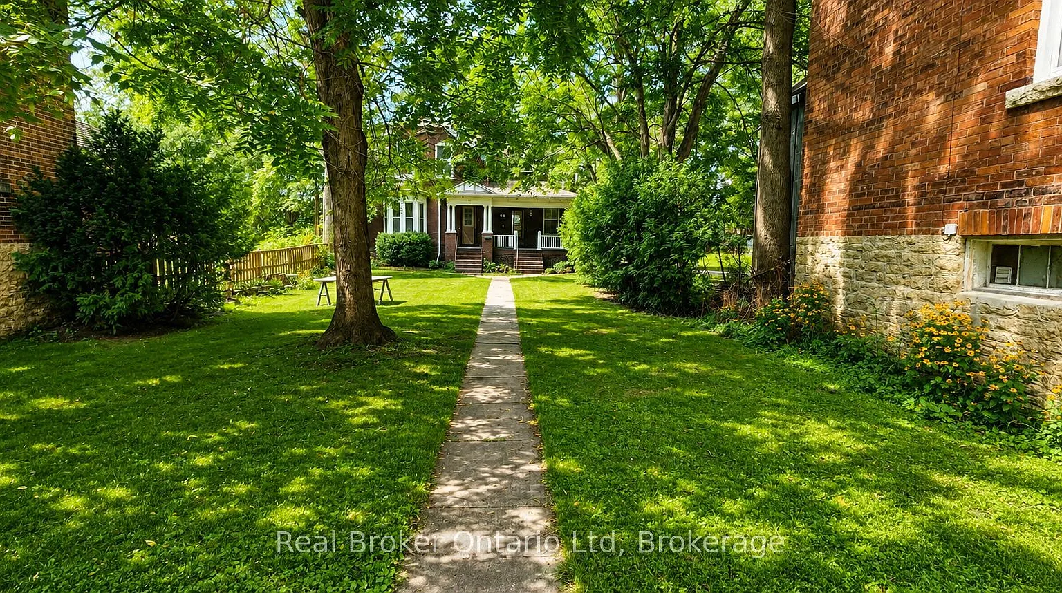 2 bed, $1,800 — Photo 2