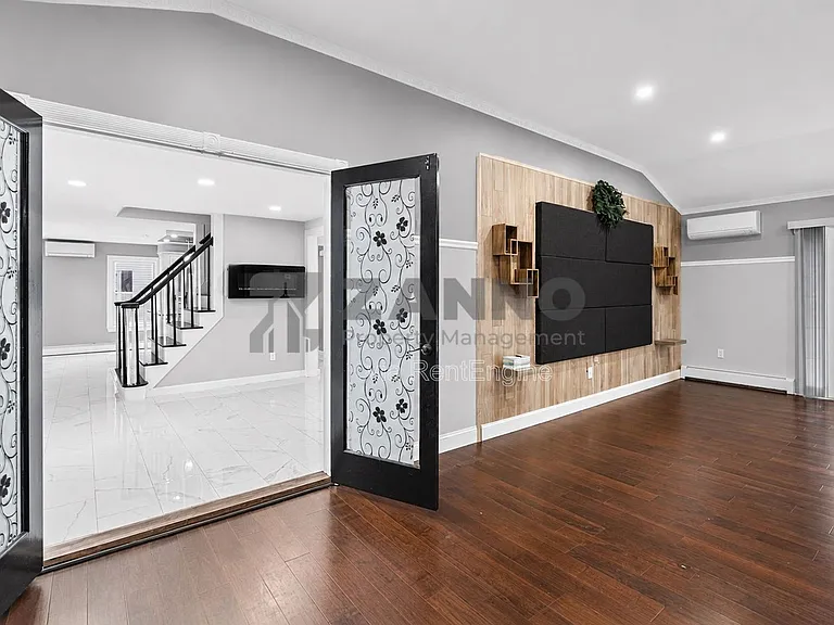 40 Olney Ave — Photo 13