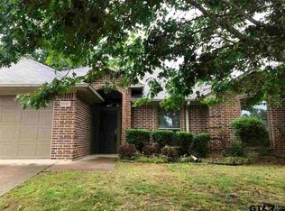 6049 Morning Mist Dr, Tyler, TX 75707
