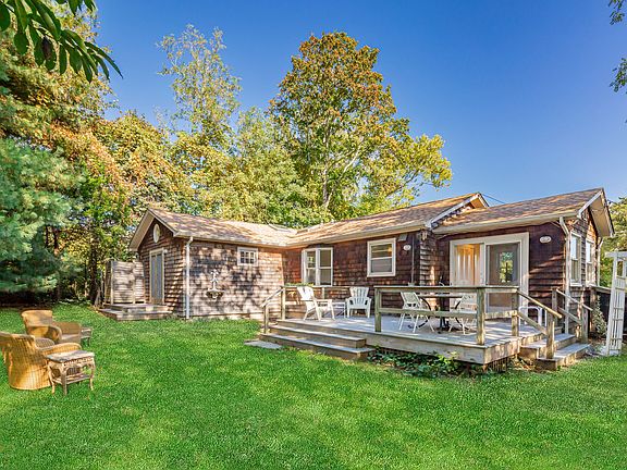 4th image of 61 Windermere Dr