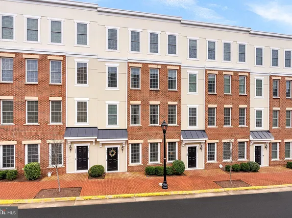 283 High Rail Ter SE, Leesburg, VA 20175
