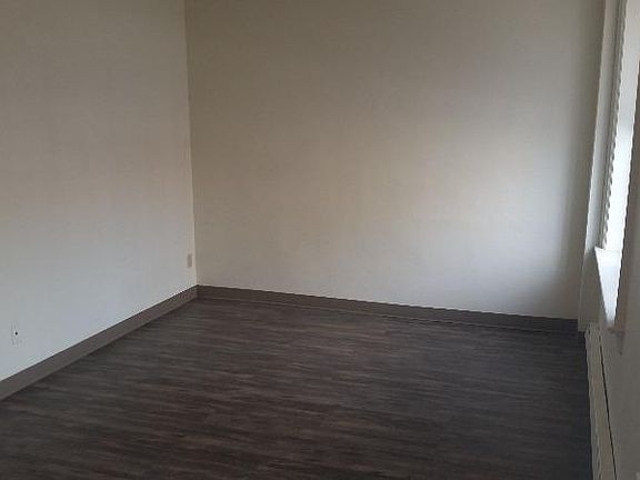 3rd image of 123 N Bernard St APT 209
