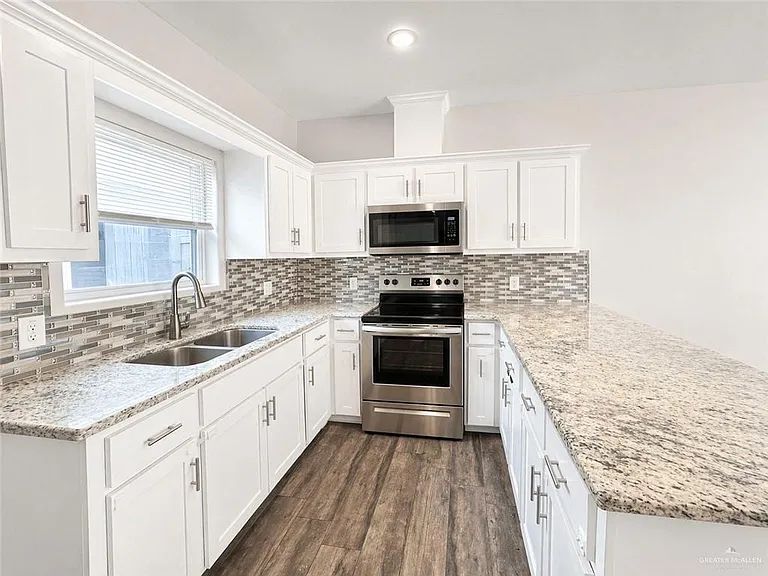 4901 N Winona Dr #3 — Photo 3