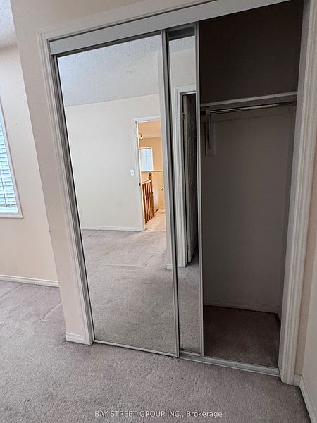 Burlington House for rent - 4 Bedrooms — photo 18
