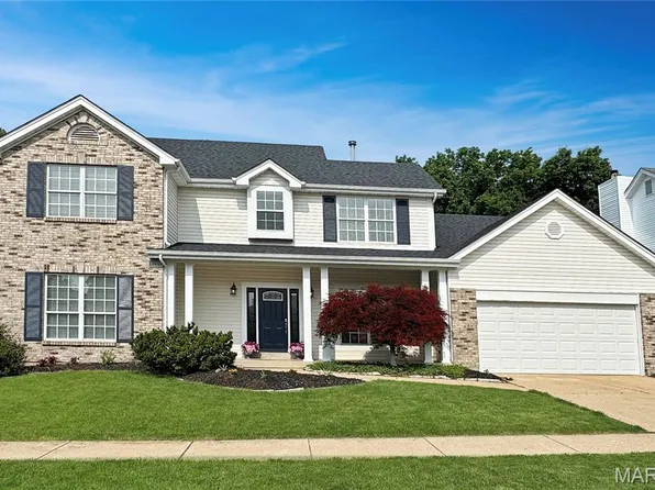 551 Arbor Meadow Dr, Ballwin, MO 63021