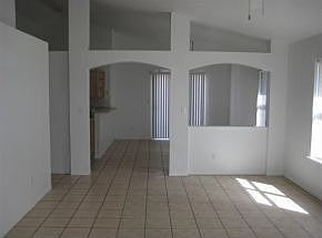 3rd image of 3074 Oak Crest Cir