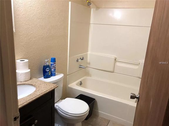 3rd image of 1112 Birchwood Ct Unit 1