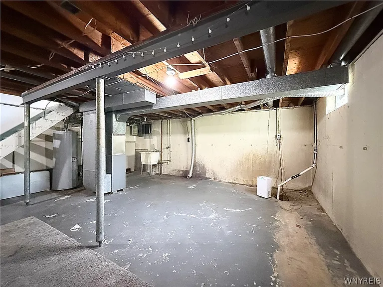 90 E Summerset Ln — Photo 18