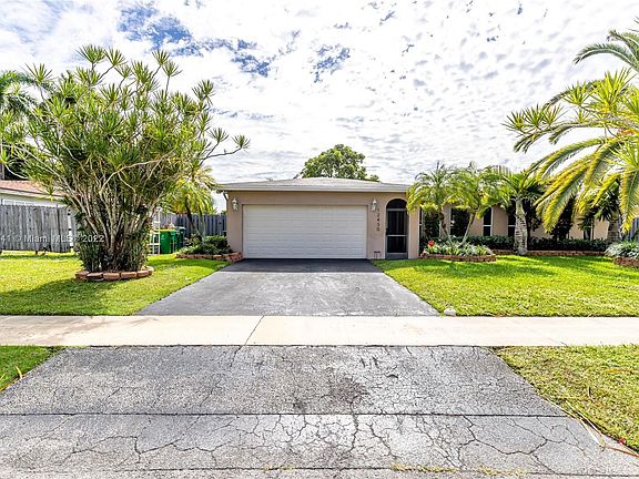 2nd image of 12430 SW 1st Ct