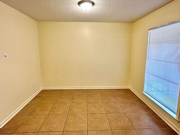 3rd image of 3216 Teaberry Ln #1