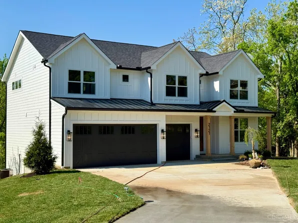 2121 Clough Chase Dr, Cincinnati, OH 45244