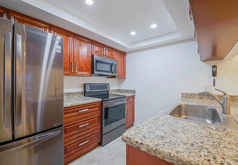 661 Waterside Dr — Photo 1