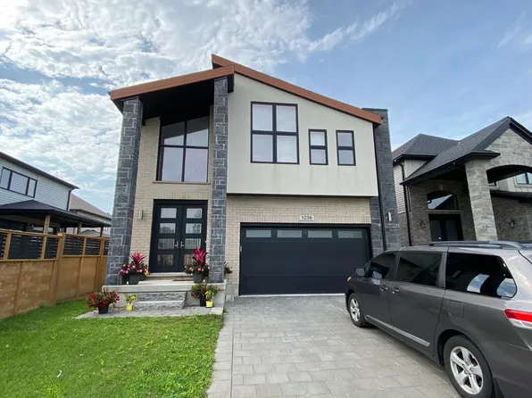 1236 Medway Park Dr #1236, London, ON N6G 0V6