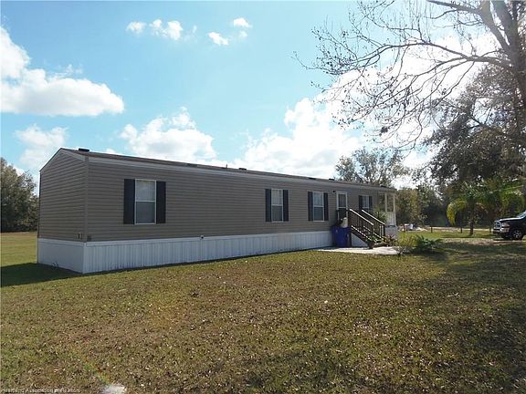 2nd image of 308 N Park Ln