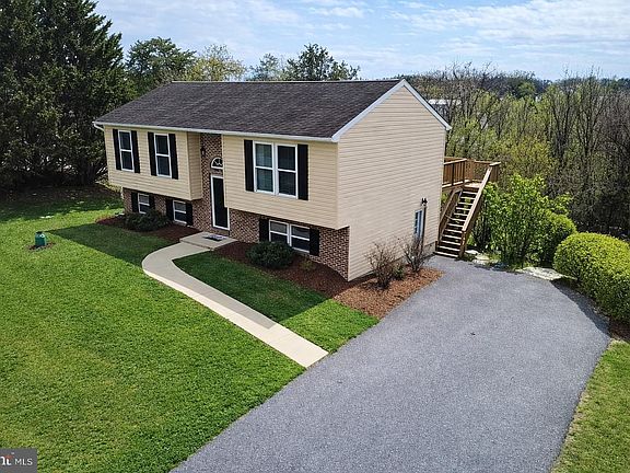 2nd image of 3628 Harold Pl