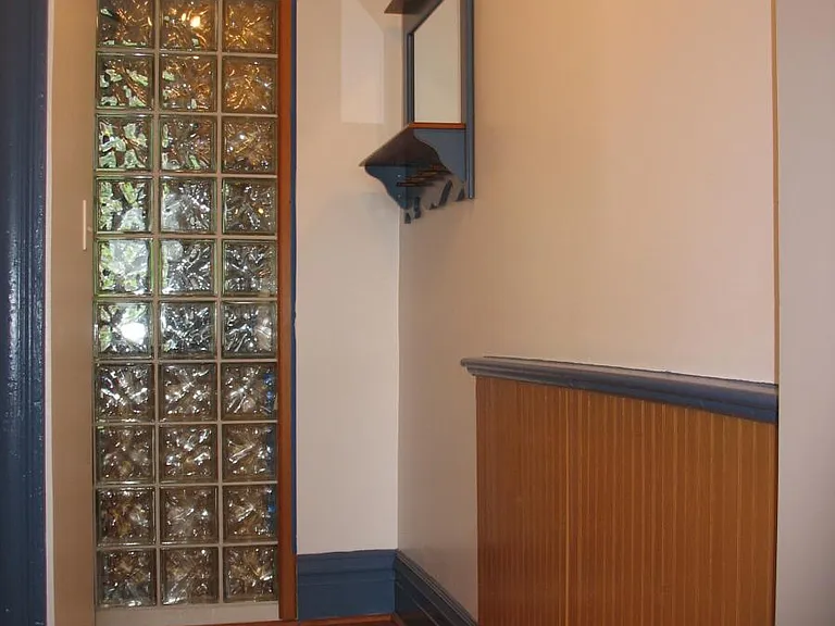 Entry way
