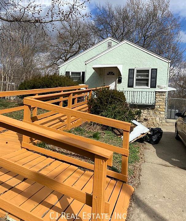1st image of 4421 College Ave