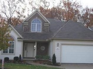 451 White Spruce Dr, Macedonia, OH 44056