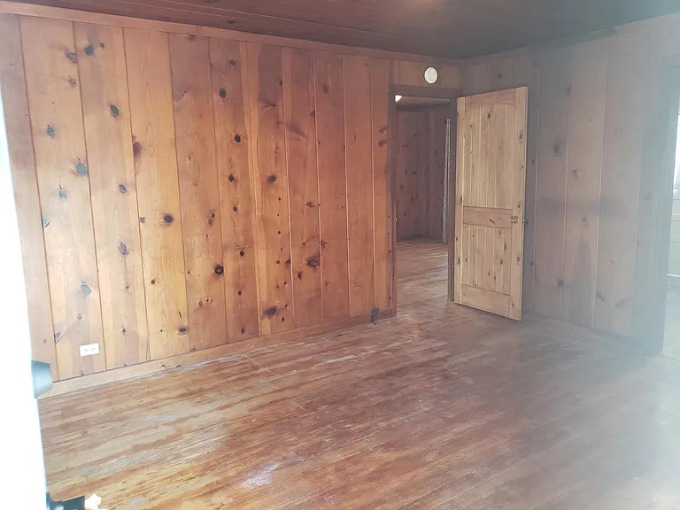 1219 Jefferson St — Photo 4
