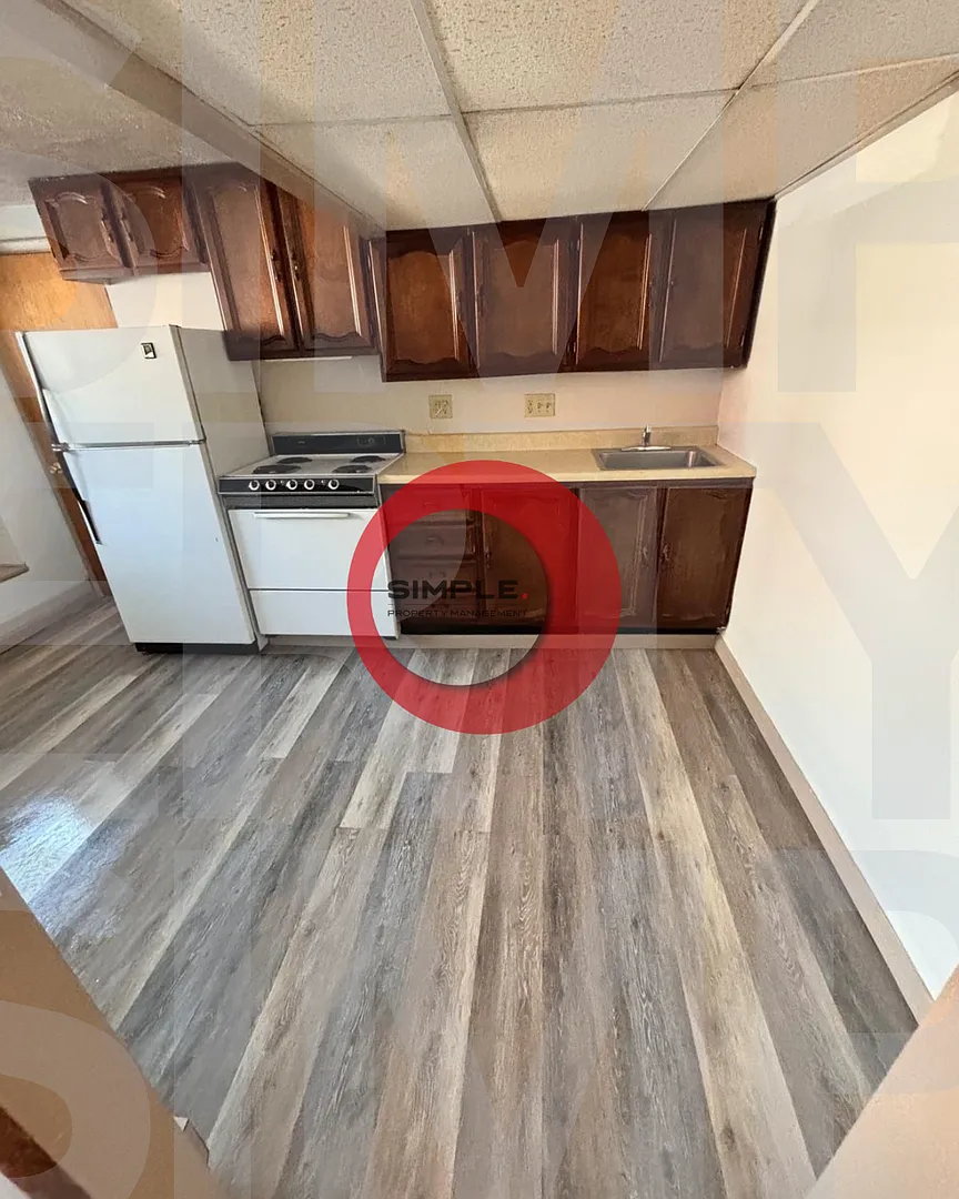 167 W Windsor St — Photo 1