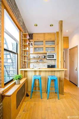 Rented by Oxford Property Group | media 44