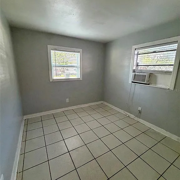 908 Beverly Ave #C — Photo 6