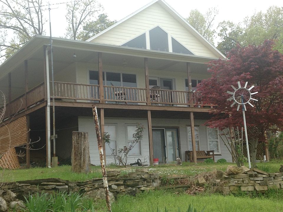 1st image of 389 McGann Mountain Trl