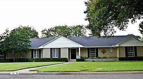 3rd image of 7031 Oakbluff Dr