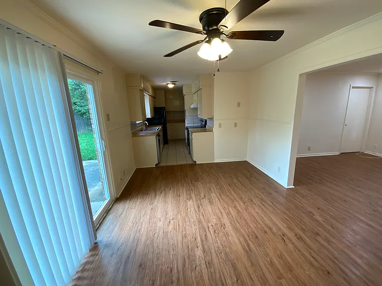 2826 Shady Hill Dr — Photo 6