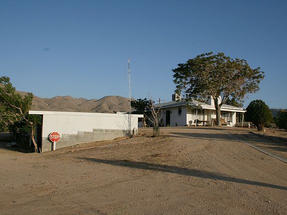 House & Detached Garage