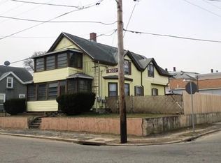 516 Wood Ave, Woonsocket, RI 02895