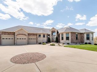 325 Mockingbird Ln, Waterloo, IL 62298