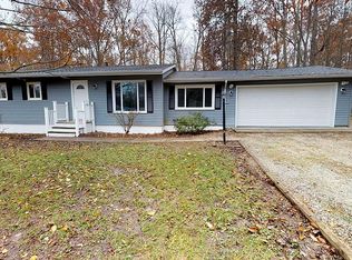 7901 Birchwood Dr, Chesterland, OH 44026