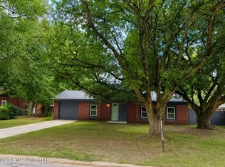 103 Fore St, Gulfport, MS 39503