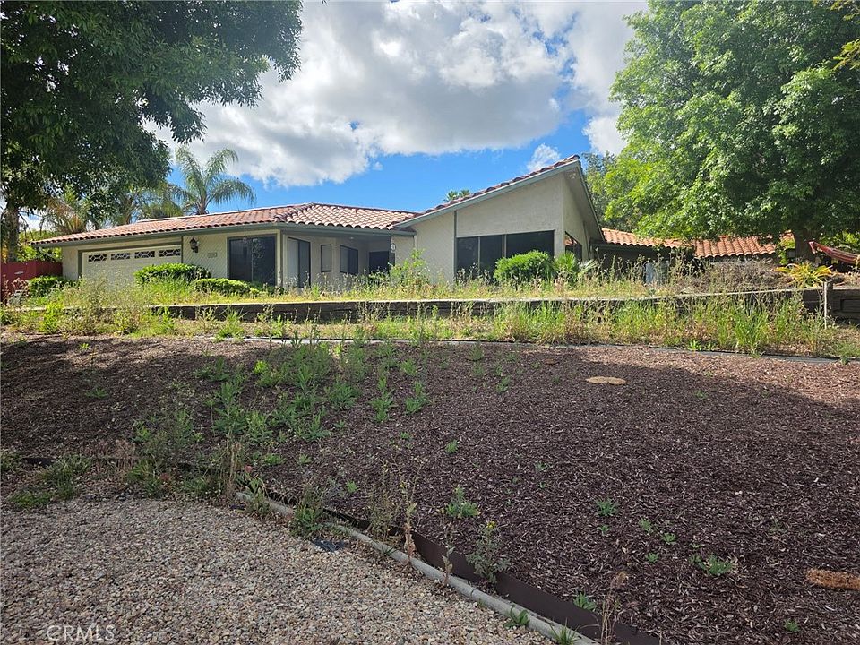 1st image of 45695 Buckeye Ln