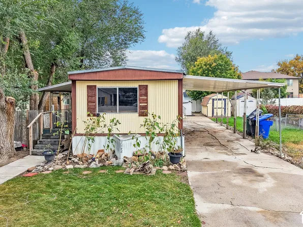 7148 S Hall Dr #18, West Jordan, UT 84084
