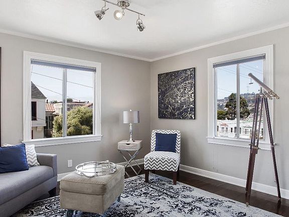 Views of Sutro Tower in a bright and sunny Living room