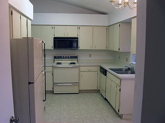 5th image of 282 Loma Bonita Dr