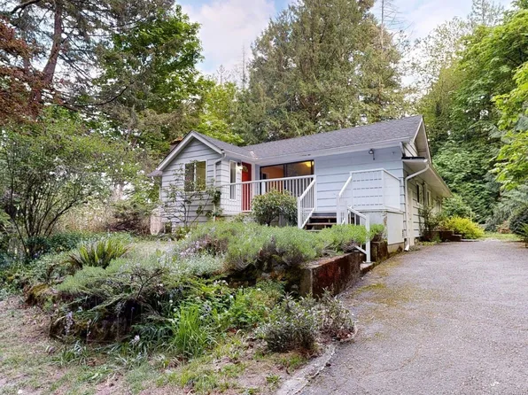 5924 Old West Saanich Rd, Saanich, BC V9E 2H1