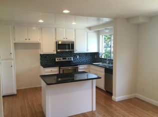 268 N Crescent Dr APT 202, Beverly Hills, CA 90210