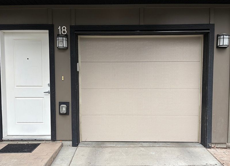 1st image of 500 Fleming Rd #18