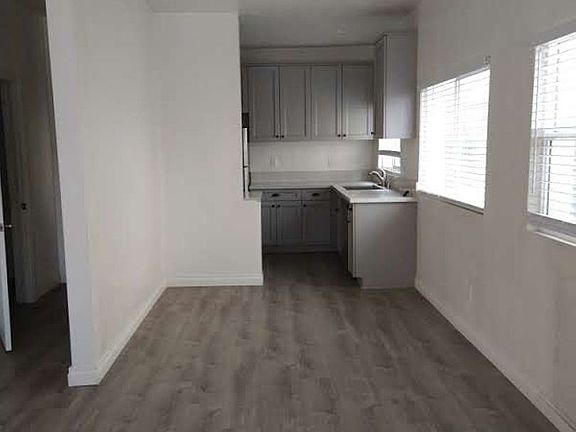 3rd image of 322 W 8th St #10083472