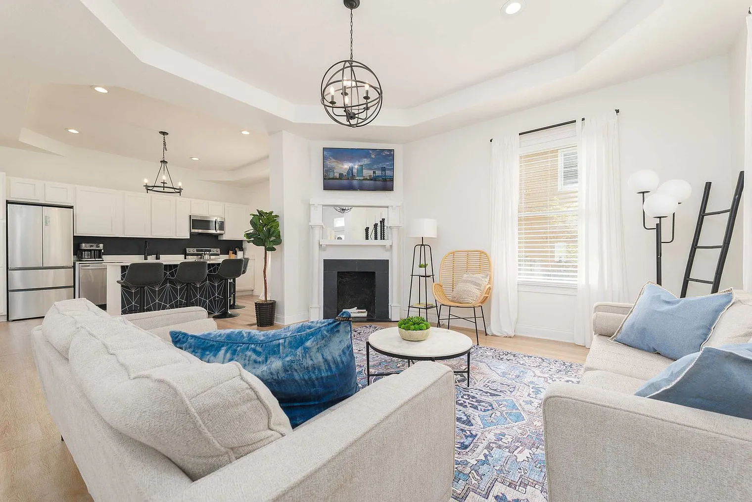 2 bed, 2.0 bath, 893 sqft, $3,295 — Photo 1