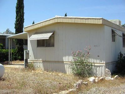 Front end of mobilehome