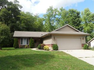 108 Nikki Ln, Lewisburg, OH 45338