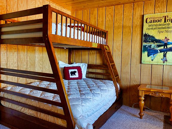 2nd Bedroom, sleeps 3